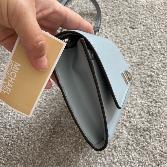 Michael Kors woc crossbody bag NWT wallet on chain - Picture 4 of 9